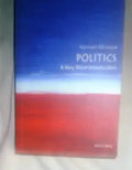 Politics: A Very Short Introduction [Paperback] [Feb 24, 2000] Minogue, Kenneth